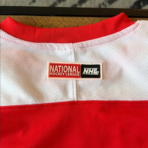 Calgary Flames Youth Hockey Jersey - Picture 11 of 11